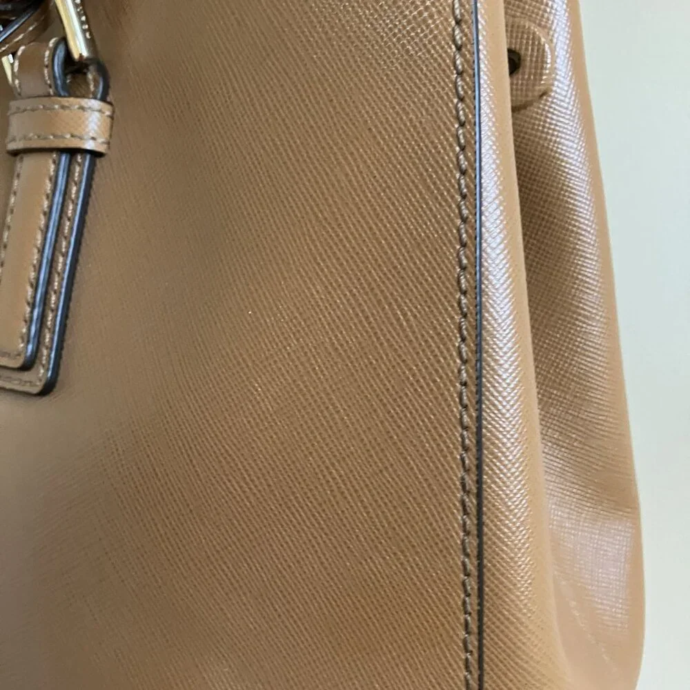 Tory Burch Double Zipper Beige/Tan Leather Tote Bag Top Handle & Strap - Picture 8 of 15